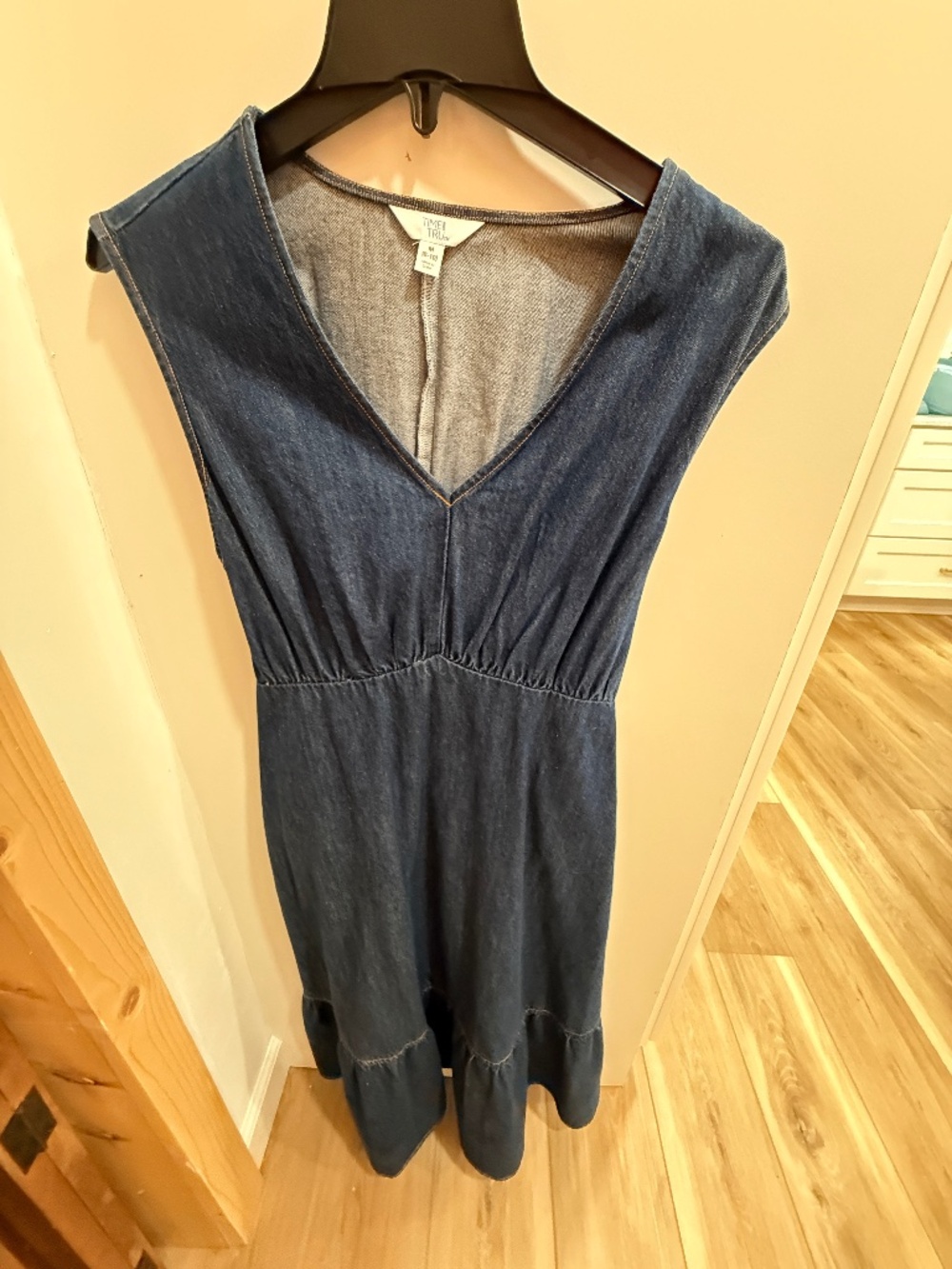 Time and tru Denim dress size medium below knee NWT